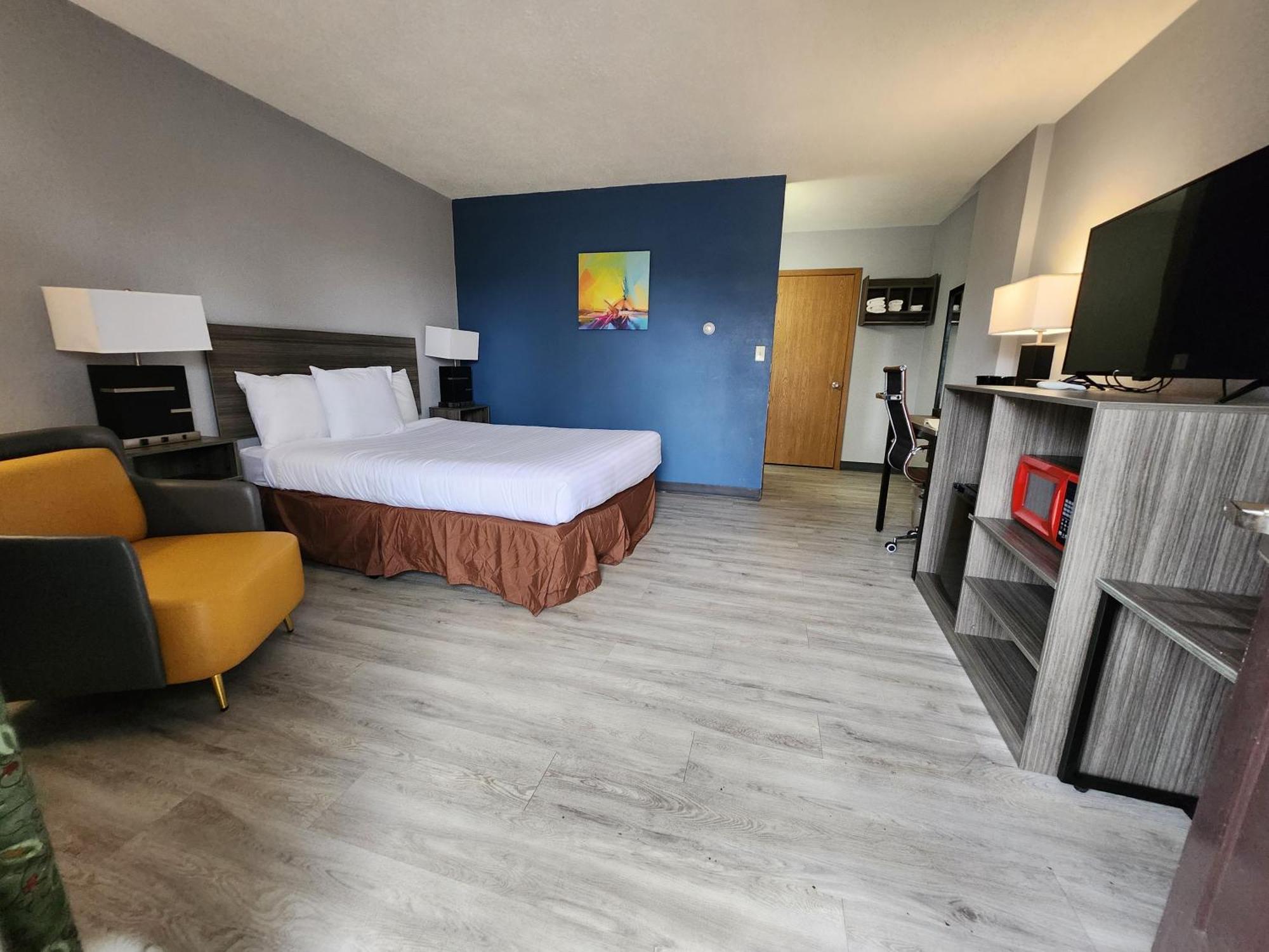 Super 8 By Wyndham Hayward Wi Motell Exteriör bild